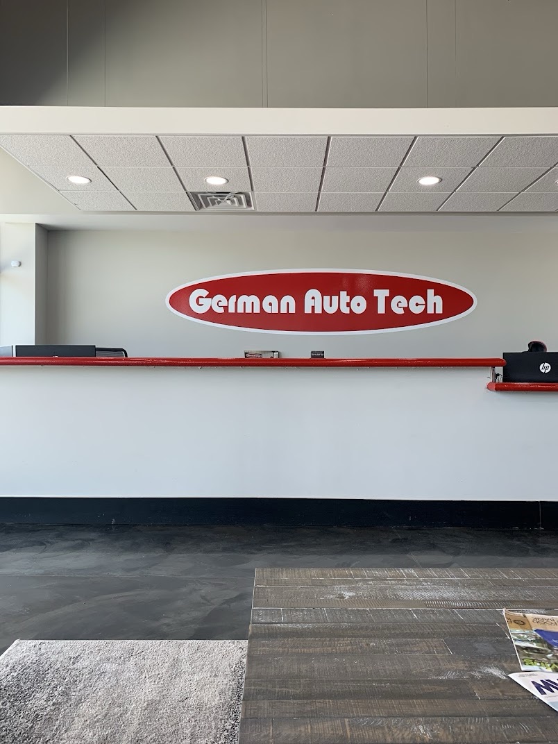 German Auto Tech West Memphis front counter and customer reception