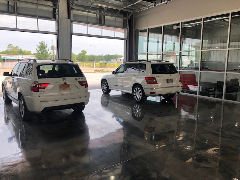 German Auto Tech West Memphis service bay with European vehicles